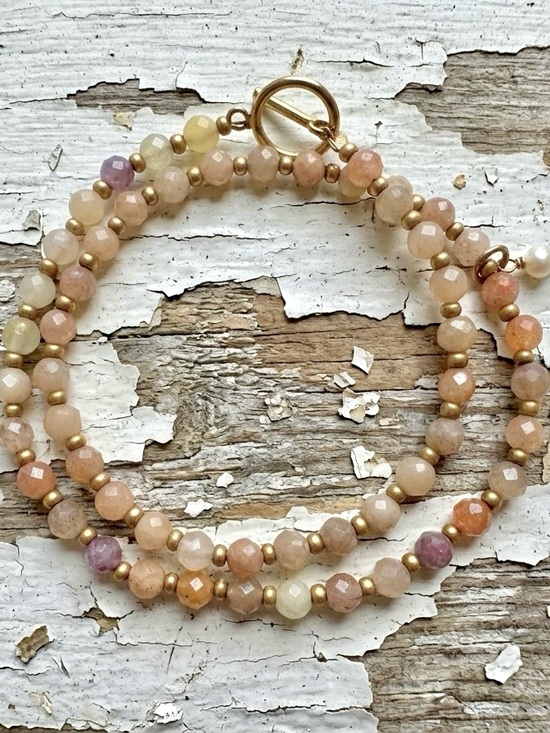 Handmade Jewelry - 29. Double Wrap Faceted Sunstone & Matte Gold Tone Bracelet